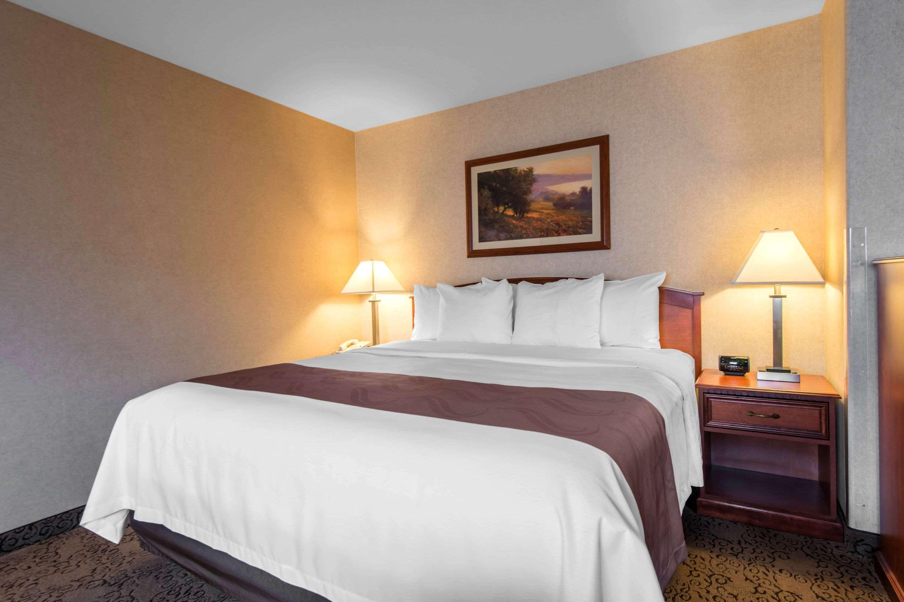 Quality Inn Burlington Exterior photo