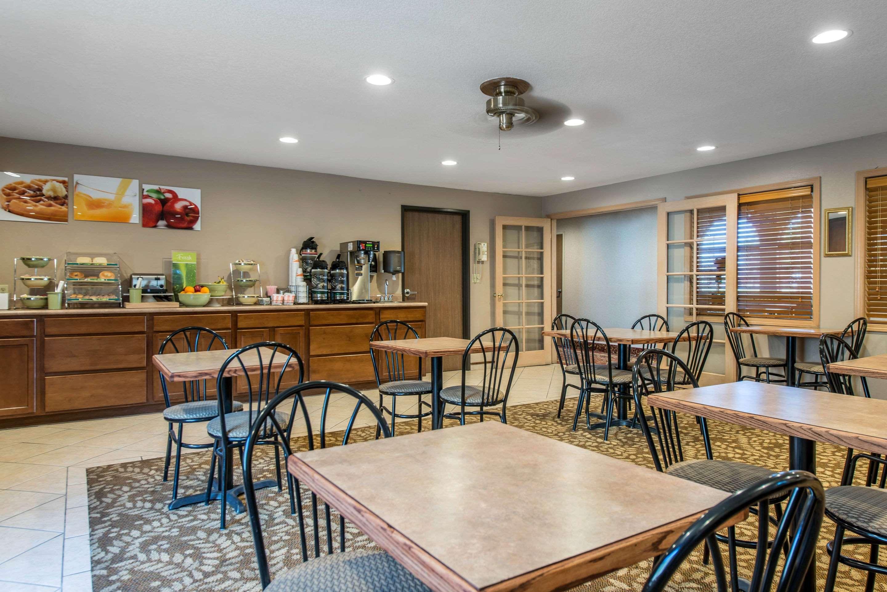 Quality Inn Burlington Exterior photo