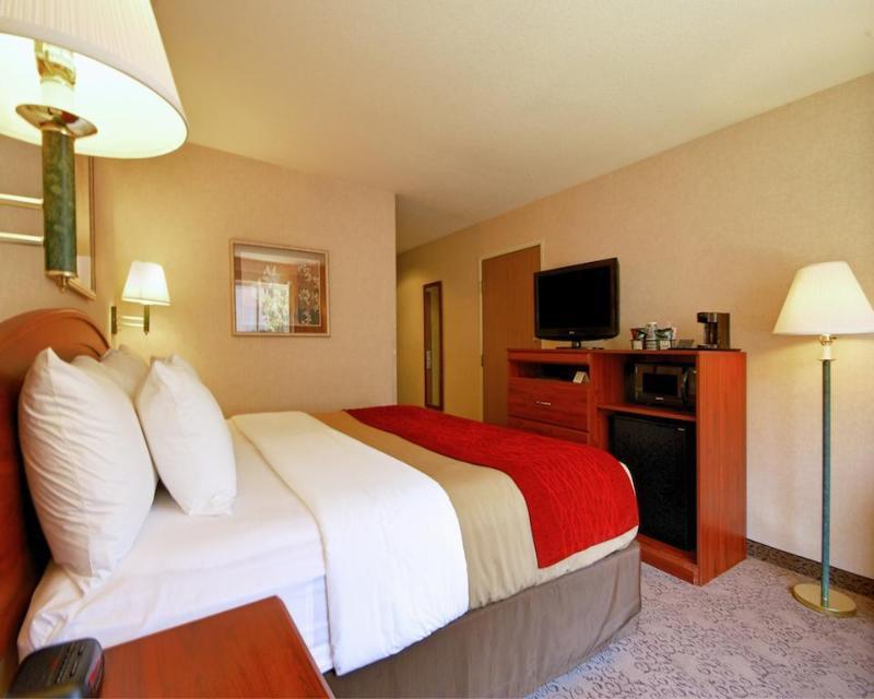 Quality Inn Burlington Exterior photo